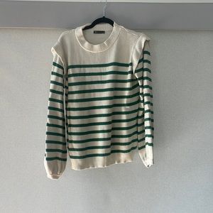 Cute green stripped sweater